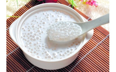 ΠΟΥΤΙΝΓΚΑ ΜΕ ΓΑΛΑ ΚΑΡΥΔΑΣ ΚΑΙ ΠΕΡΛΕΣ ΤΑΠΙΟΚΑΣ SAGO  (SAI MAI LO)